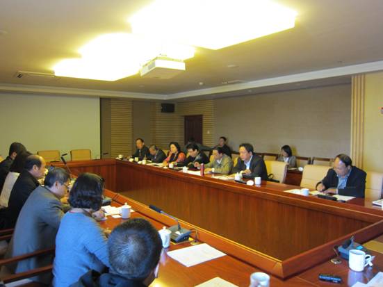 三方推動(dòng)，加快企業(yè)“走出去”步伐——協(xié)會(huì)組織我區(qū)農(nóng)牧業(yè)企業(yè)參加境外投資合作座談會(huì)